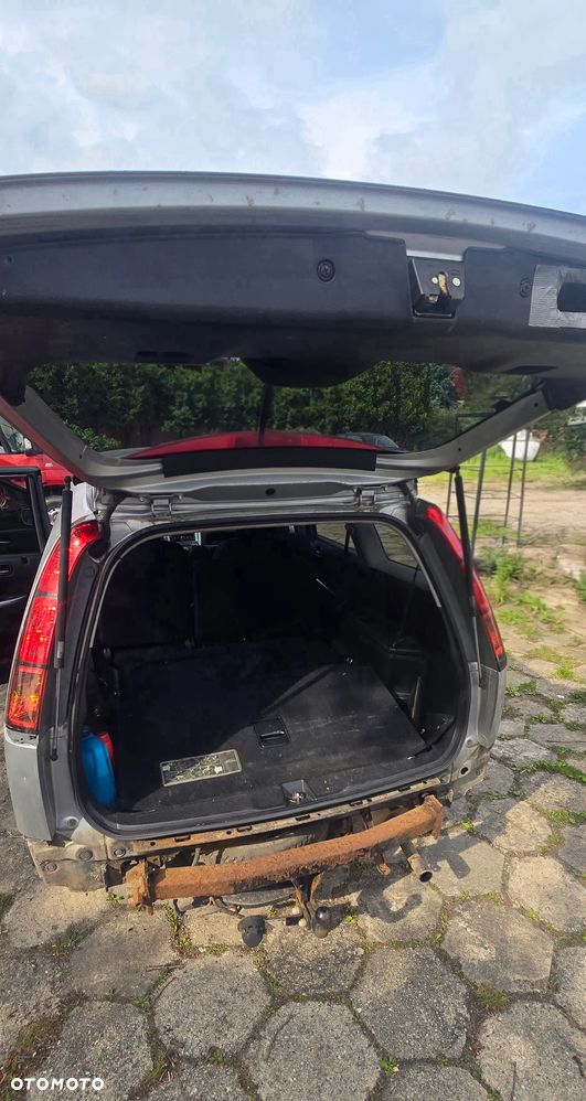 Honda Stream 2.0i ES - 20