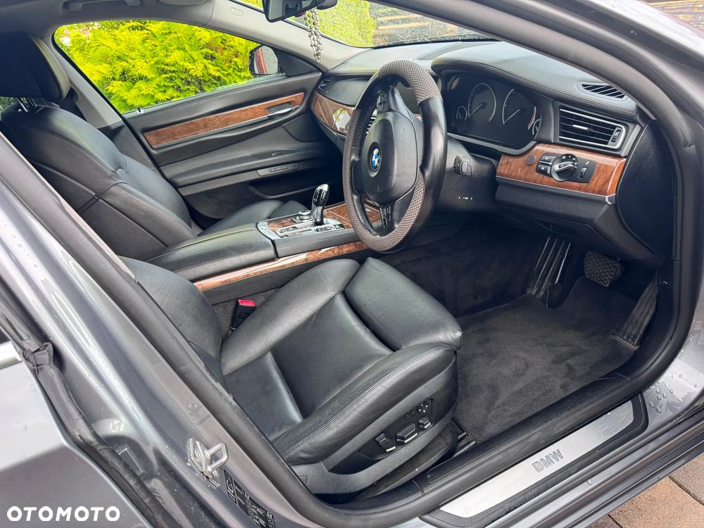 BMW Seria 7 730d L - 17