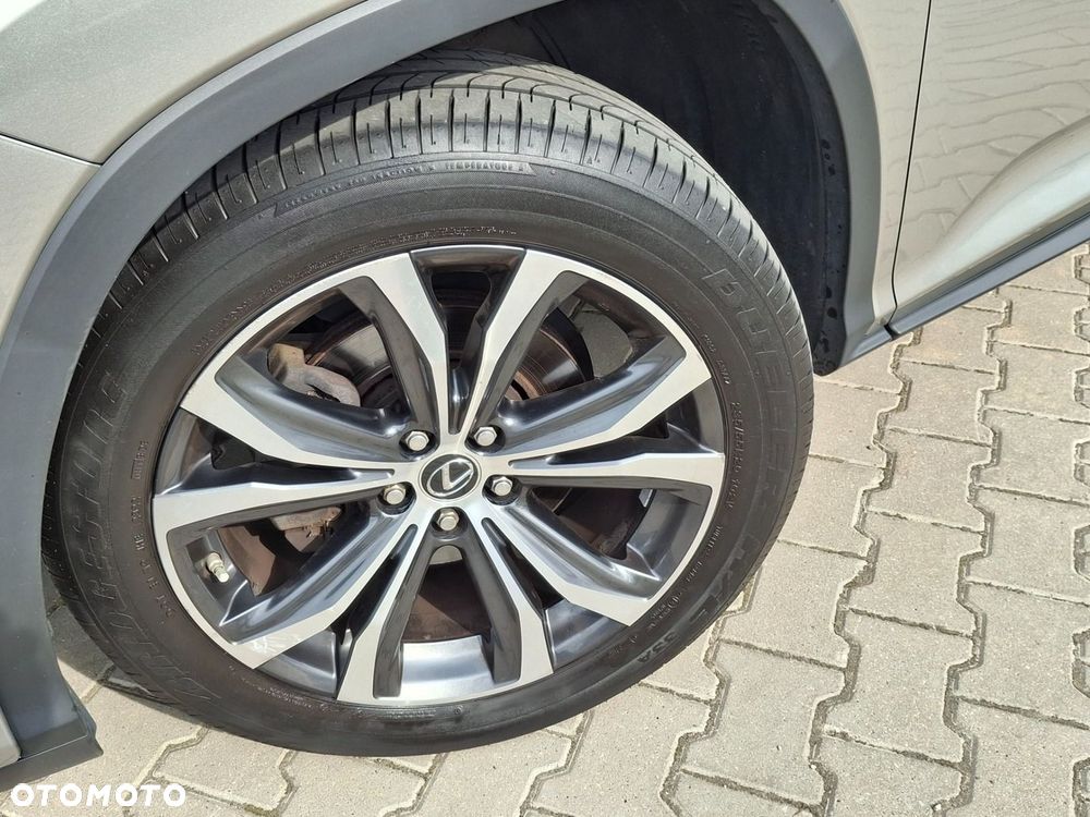 Lexus RX - 23