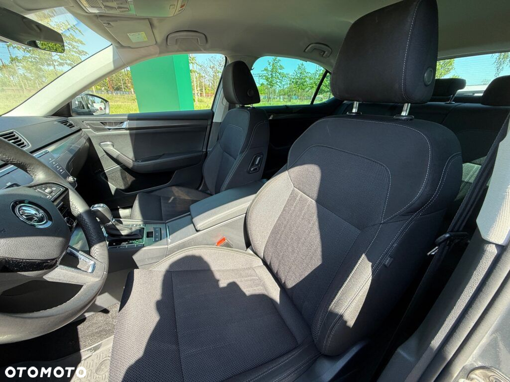 Skoda Superb 2.0 TDI 4x4 Style DSG - 28