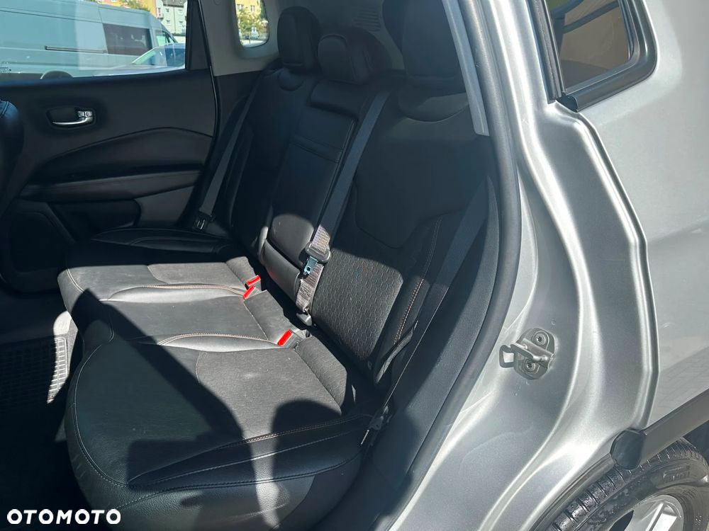 Jeep Compass 1.3 TMair Limited FWD S&S DDCT - 12