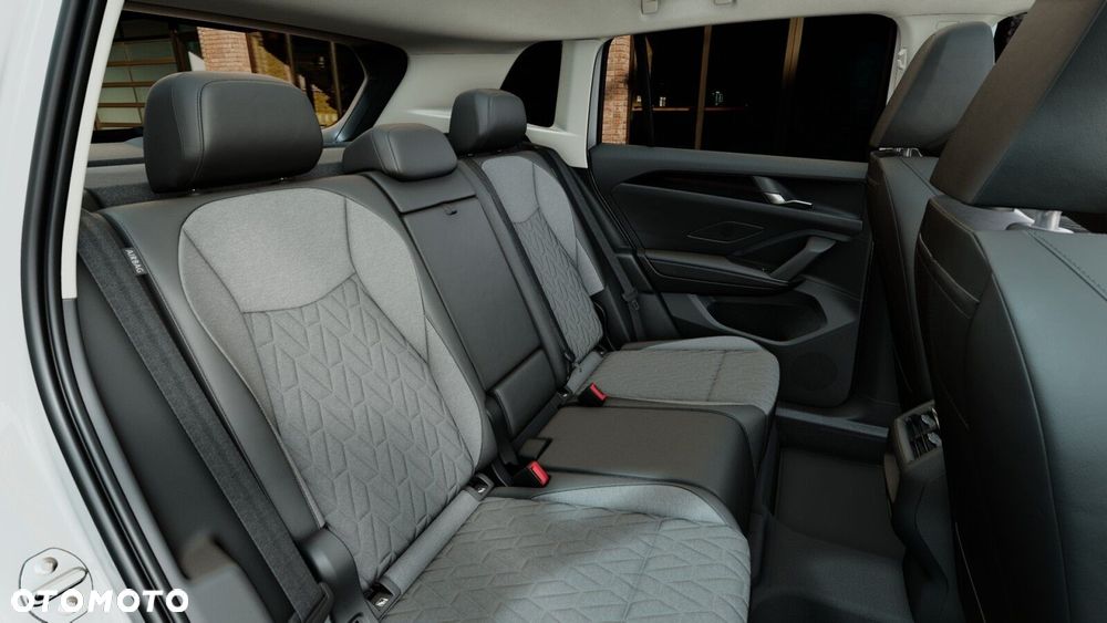 Volkswagen Tiguan - 13