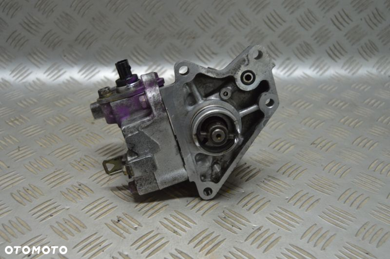 Regulator ciśnienia paliwa Mitsubishi Carisma  I 1,8 GDI 1995-1999 MD347414 - 2