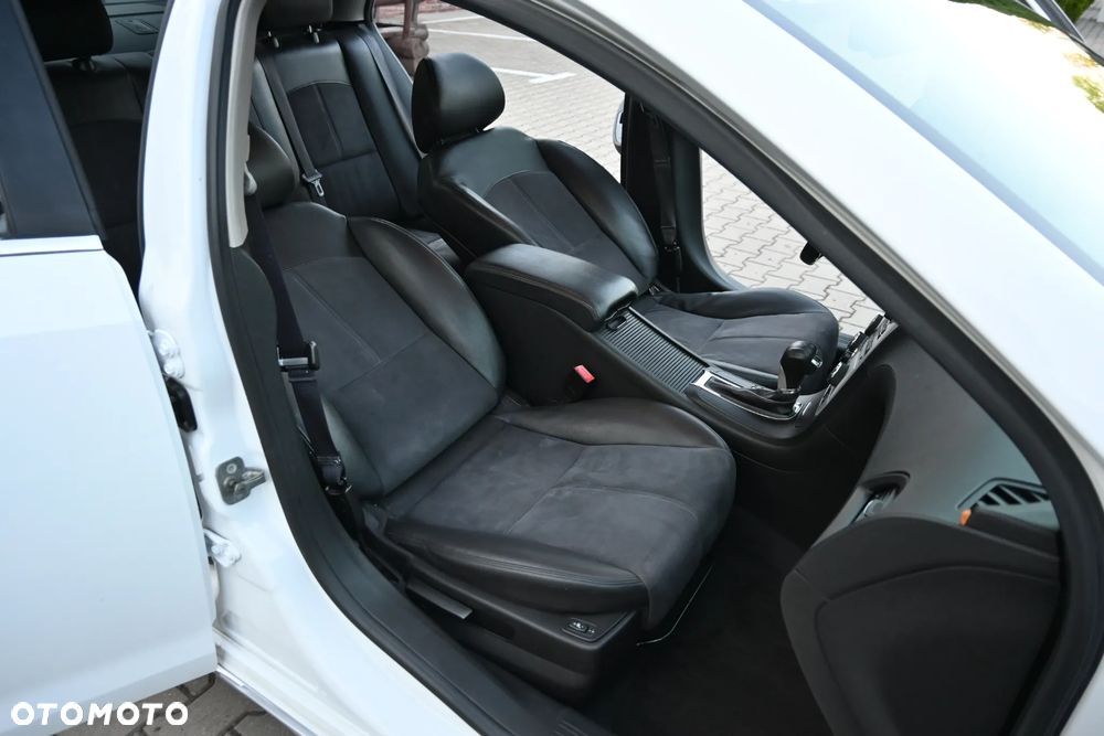 Chevrolet Malibu - 29