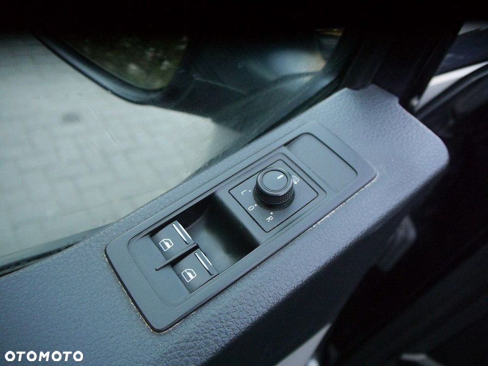 Volkswagen Transporter L2H1 Plus Comfortline - 31