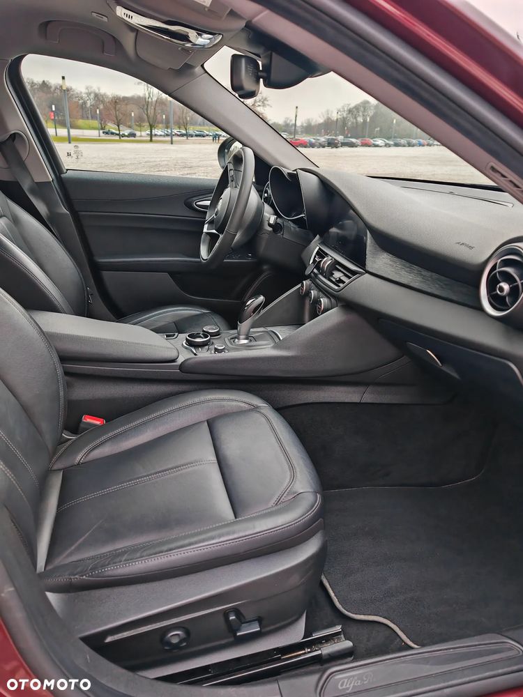 Alfa Romeo Giulia 2.0 Turbo Super - 10