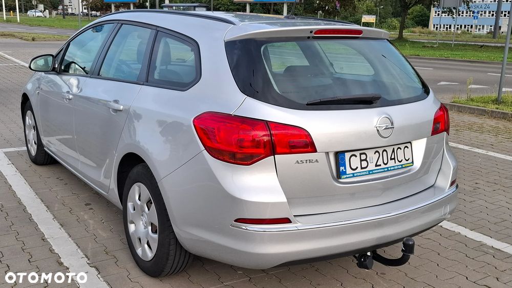 Opel Astra 1.6 Enjoy - 4