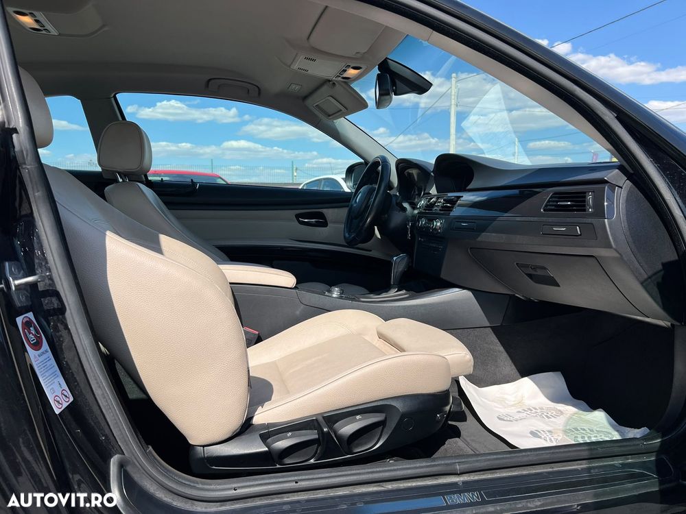 BMW Seria 3 320d - 12