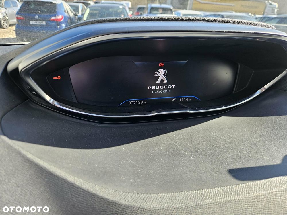 Peugeot 5008 BlueHDi 130 EAT8 Allure Pack - 26