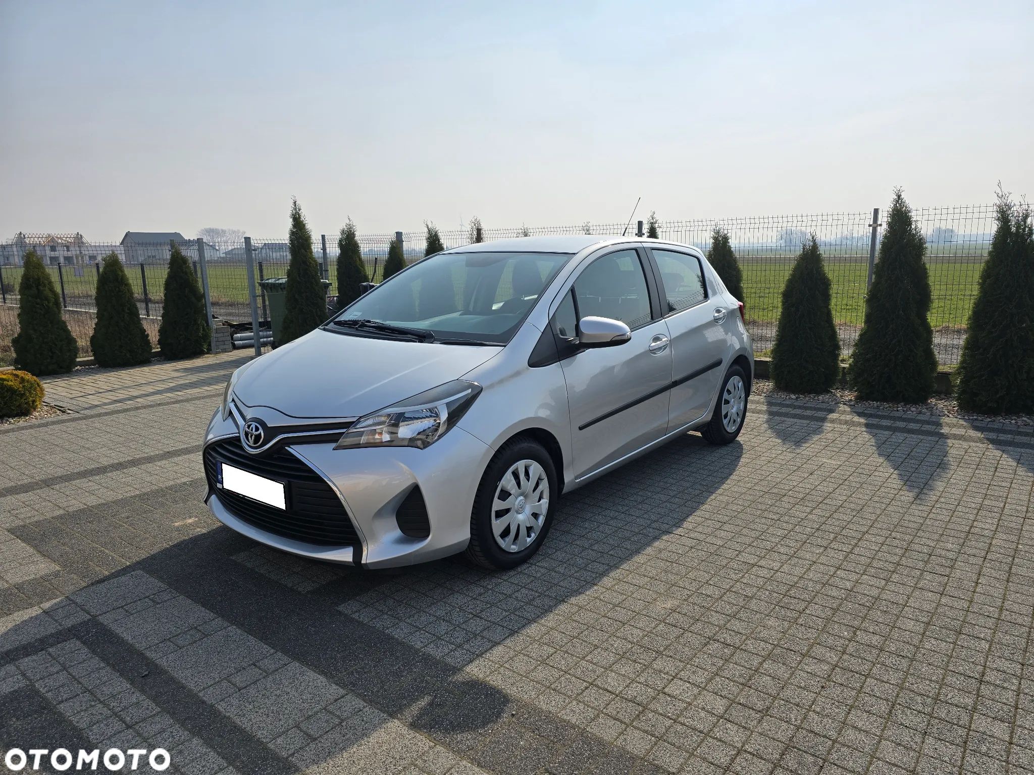 Toyota Yaris 1.0 Active EU6 - 1