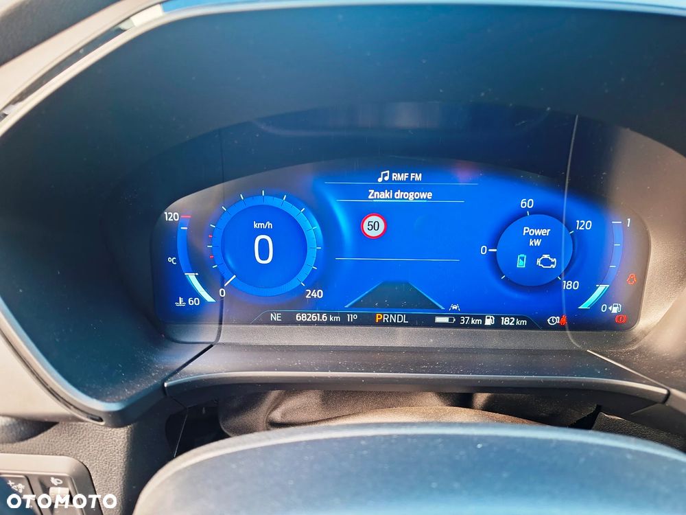Ford Kuga 2.5P PHEV FWD ST-Line - 17