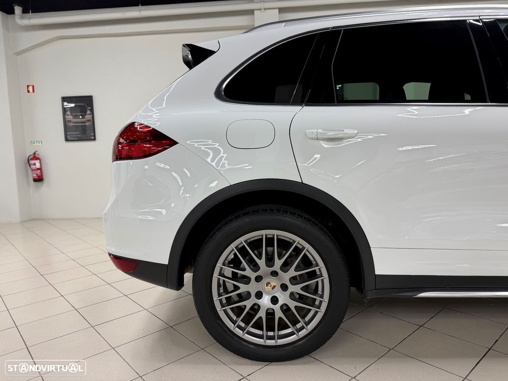 Porsche Cayenne Tiptronic S - 4