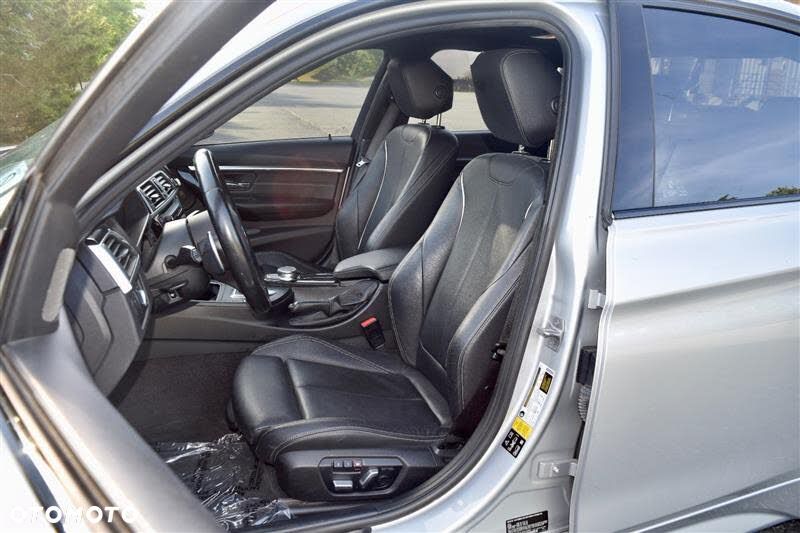 BMW Seria 3 330i xDrive Edition M Sport Shadow - 14