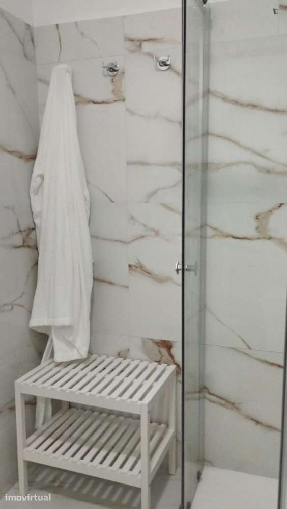 Quarto - localizado em Linda-a-Velha Lisbon - Grande imagem: 4/12