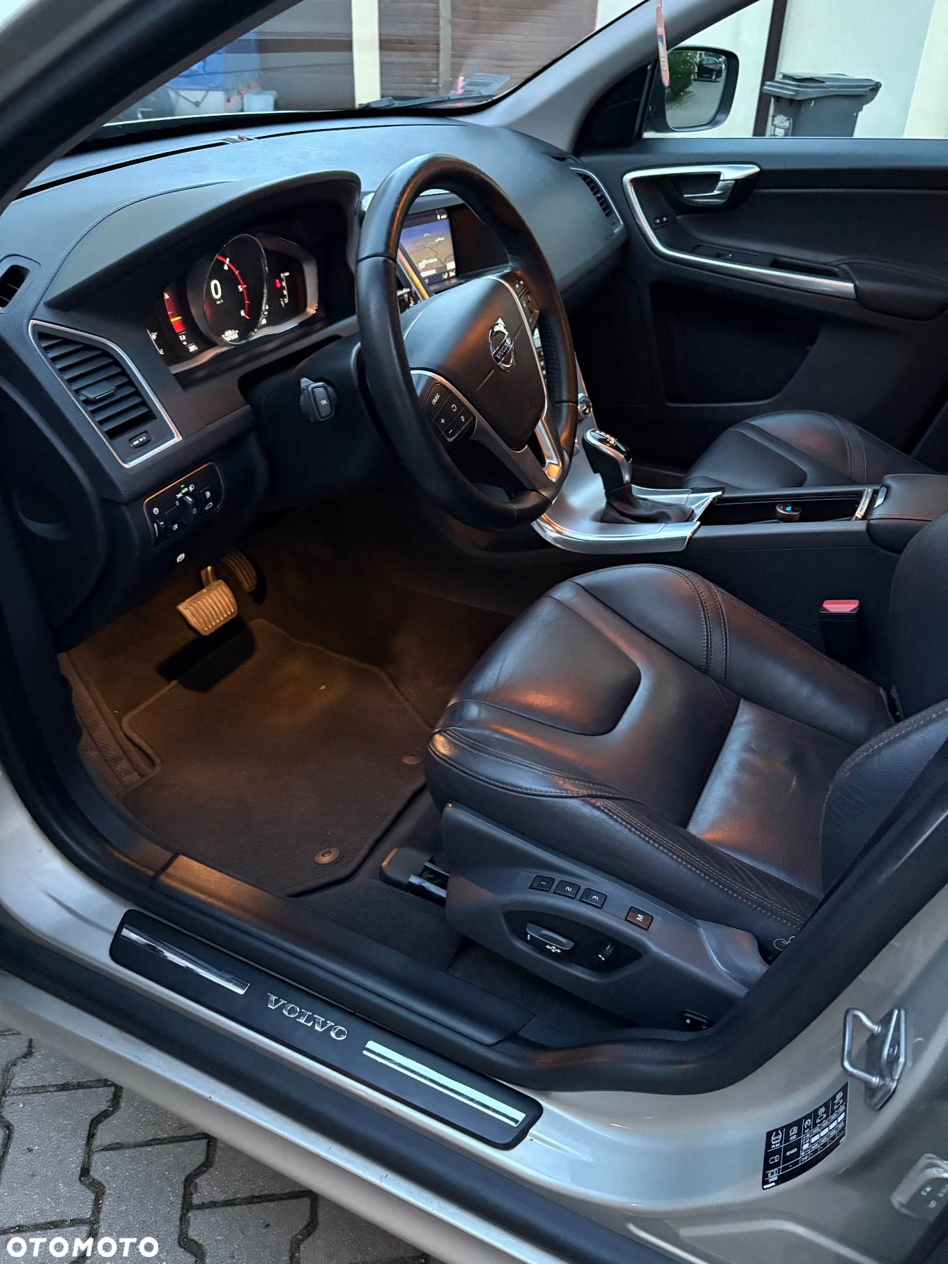 Volvo XC 60 D4 Drive-E Summum - 16