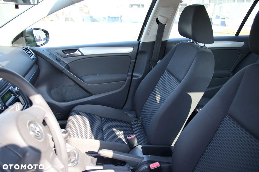 Volkswagen Golf 1.6 TDI Trendline - 6