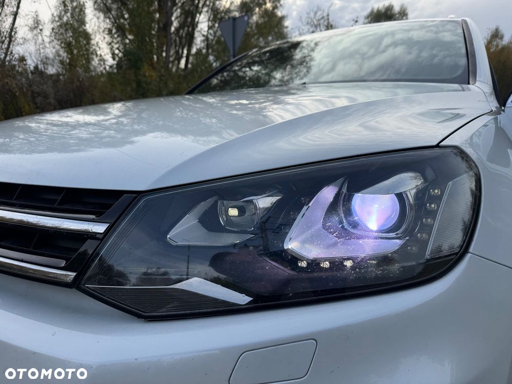 Volkswagen Touareg - 12