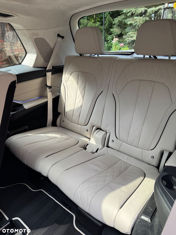 BMW X7 M50i sport - 14