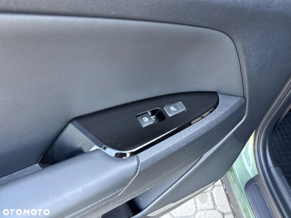 Kia Sportage 1.6 T-GDI HEV Business Line 4WD - 27