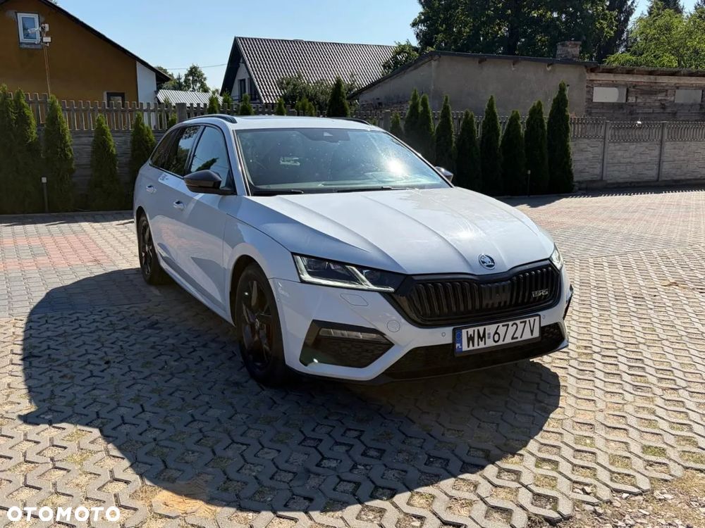 Skoda Octavia 2.0 TDI DSG RS Plus - 5