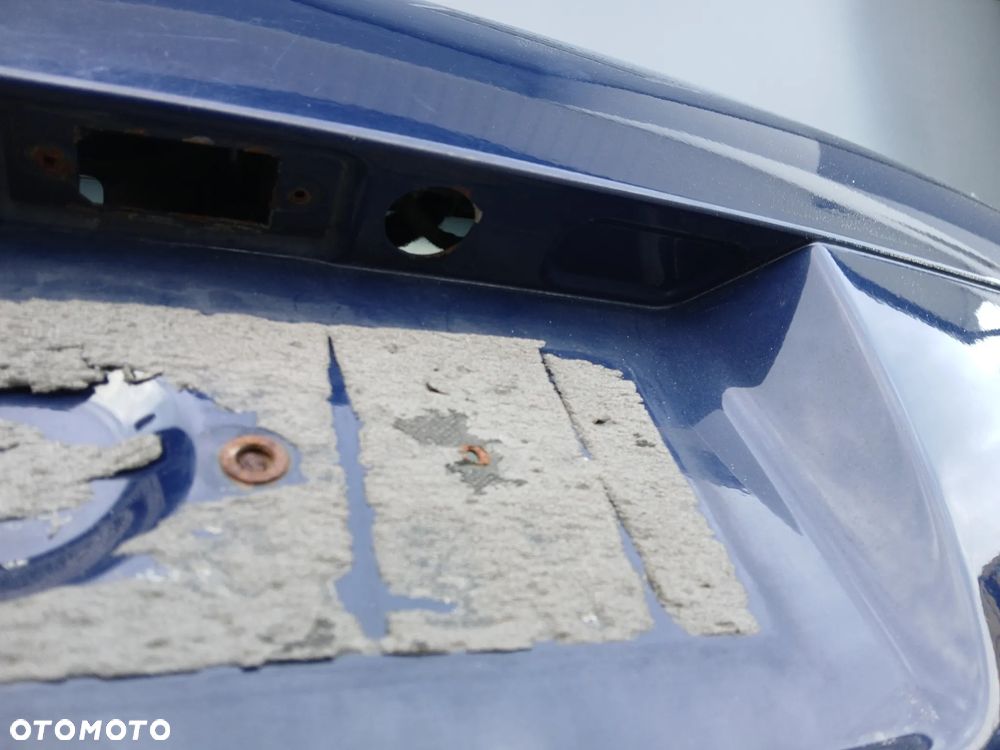 Klapa Bagażnika LA5E z Szybą Passat B5 Lift Kombi - 21