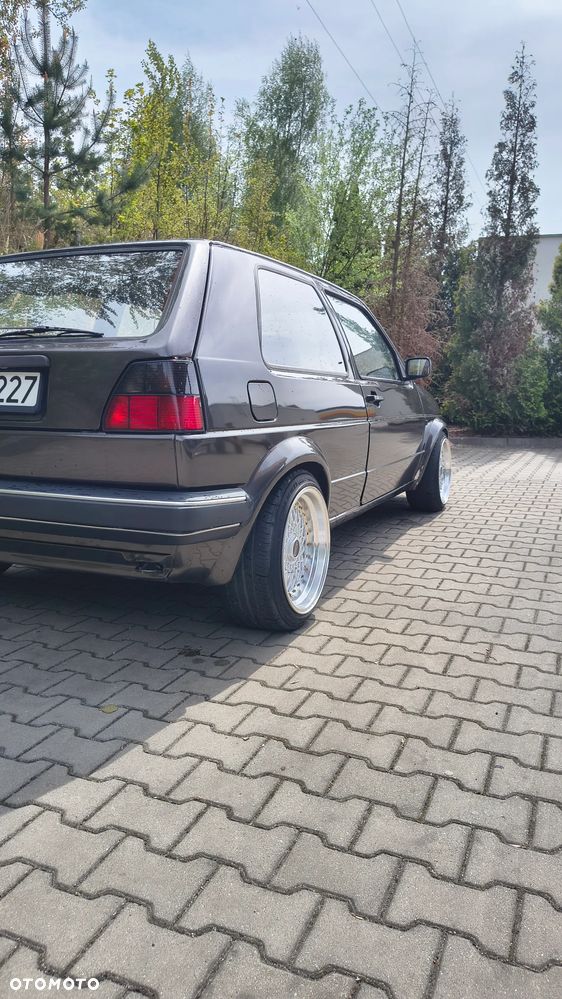 Volkswagen Golf - 5