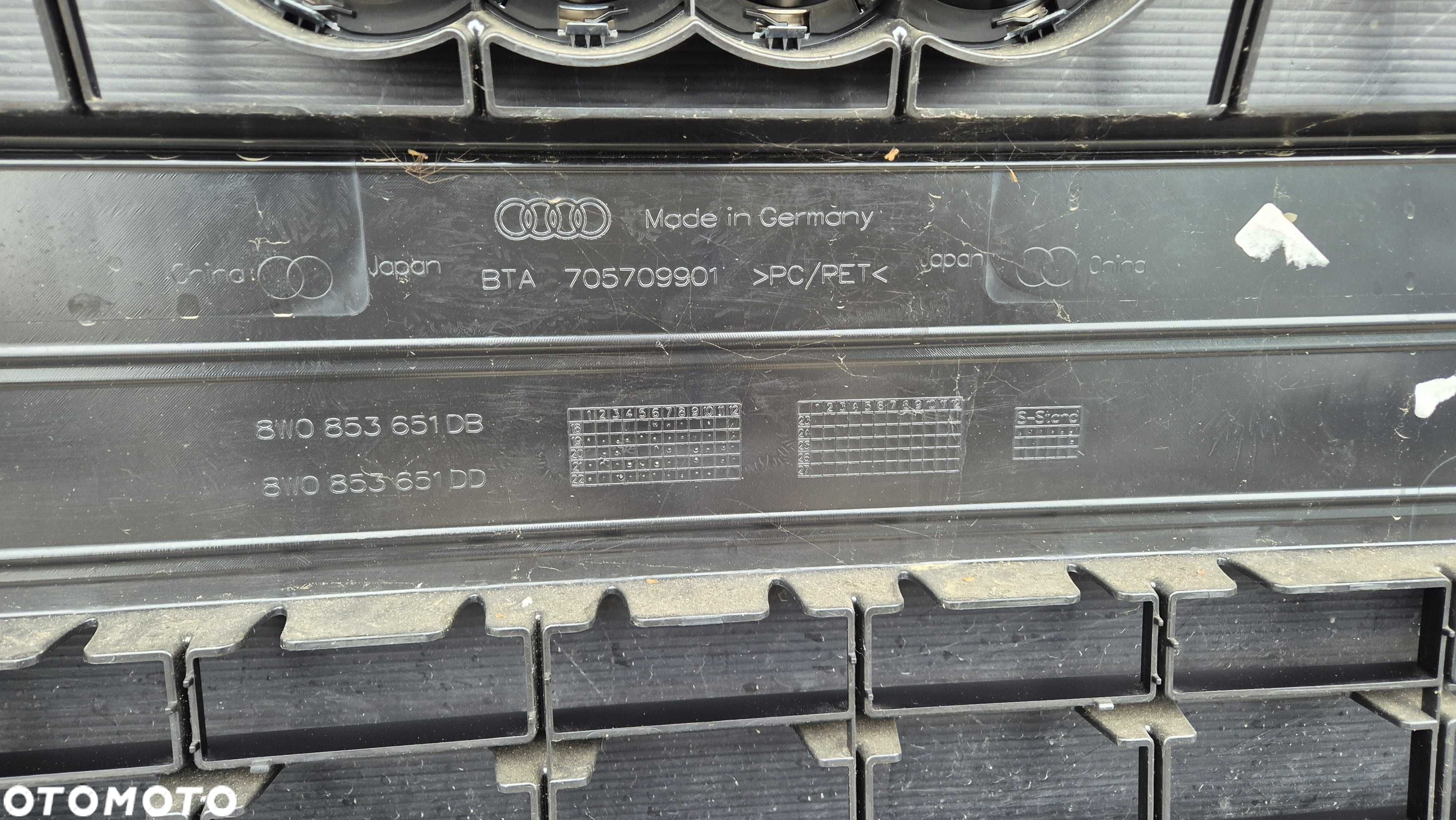 Atrapa chłodnicy GRILL Audi A4 B9 8W LIFT 19- OE 8W0 ORYG. NOWY! - 8