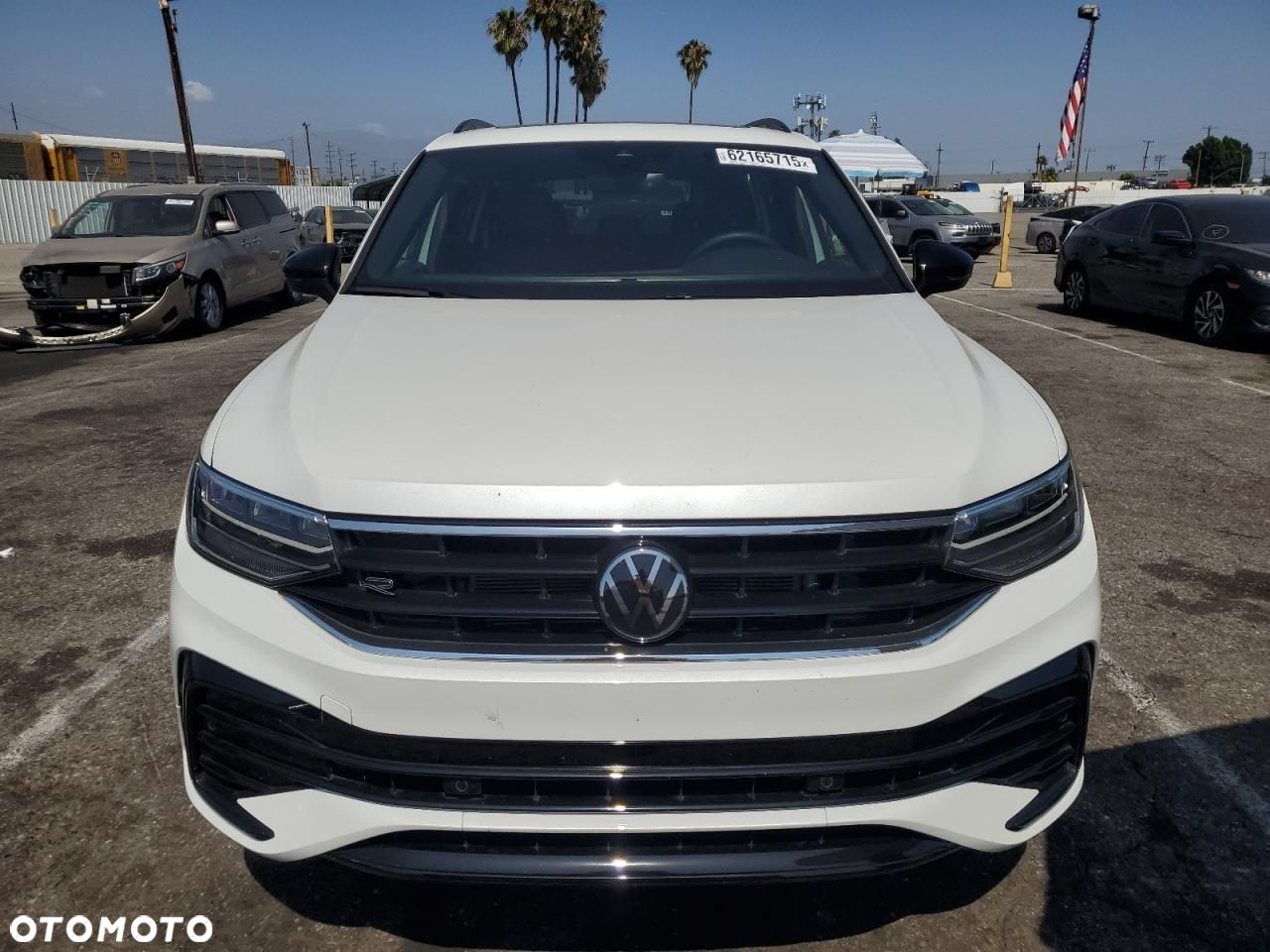 Volkswagen Tiguan - 2