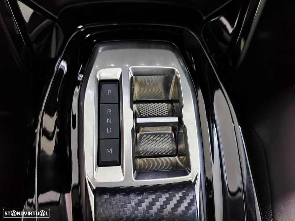 Peugeot 208 1.2 Hybrid Allure e-DCS6 - 21