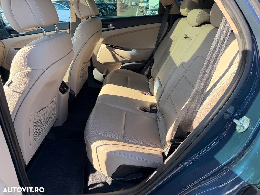 Hyundai Tucson - 12