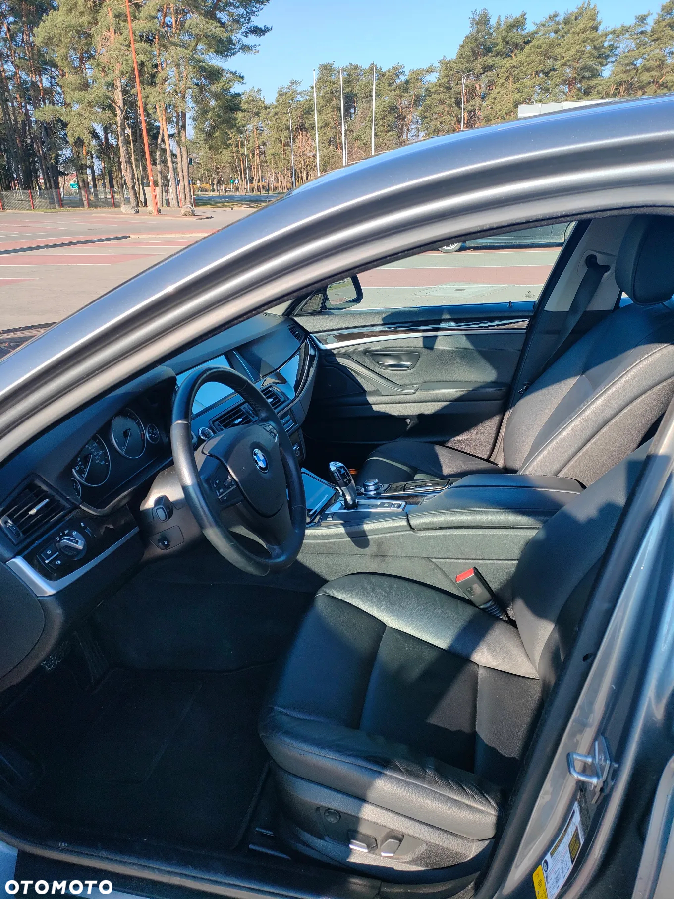 BMW Seria 5 528i - 24