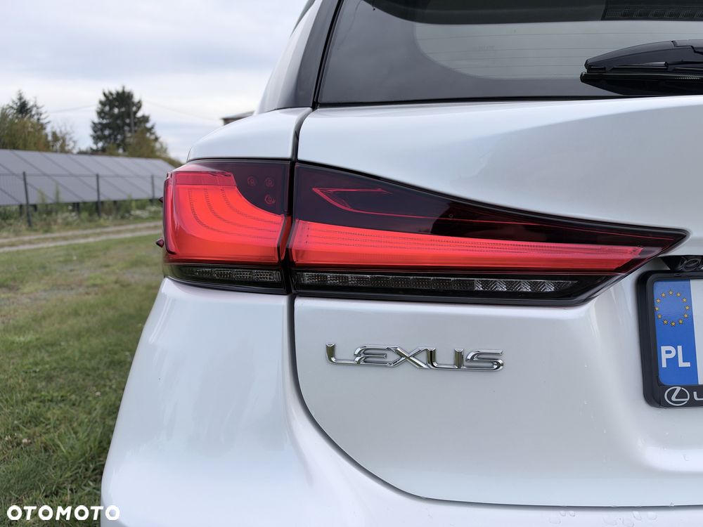 Lexus CT - 5