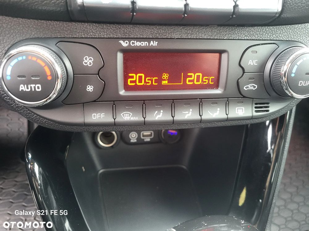 Kia Ceed Cee'd 1.6 CRDi L Business Line DCT - 23