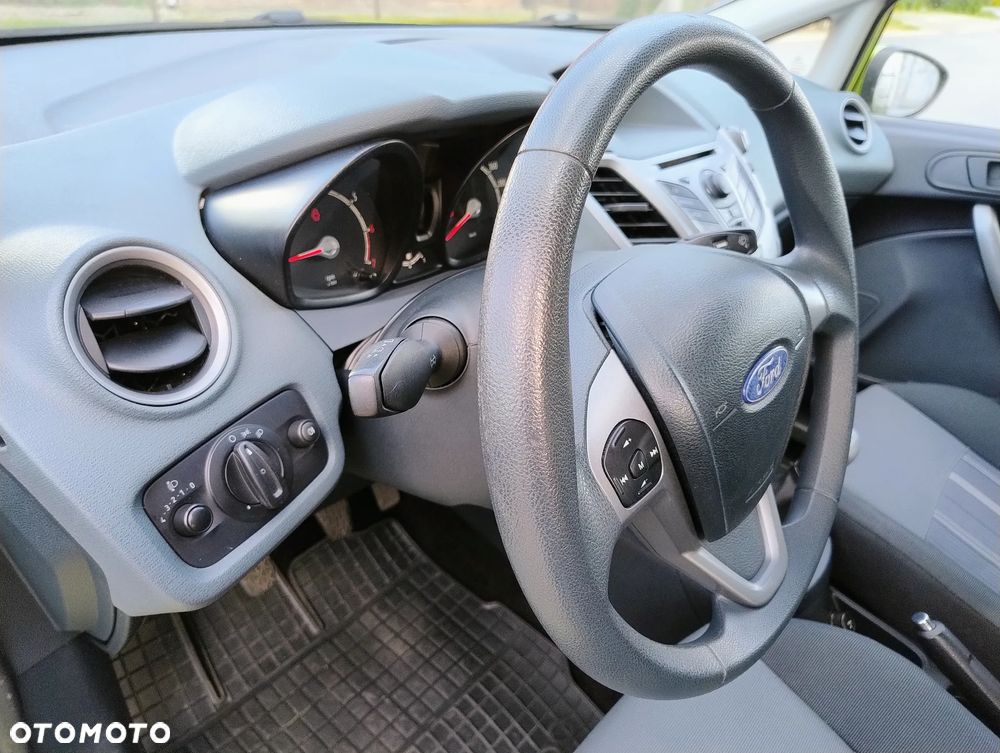 Ford Fiesta 1.25 Viva - 9