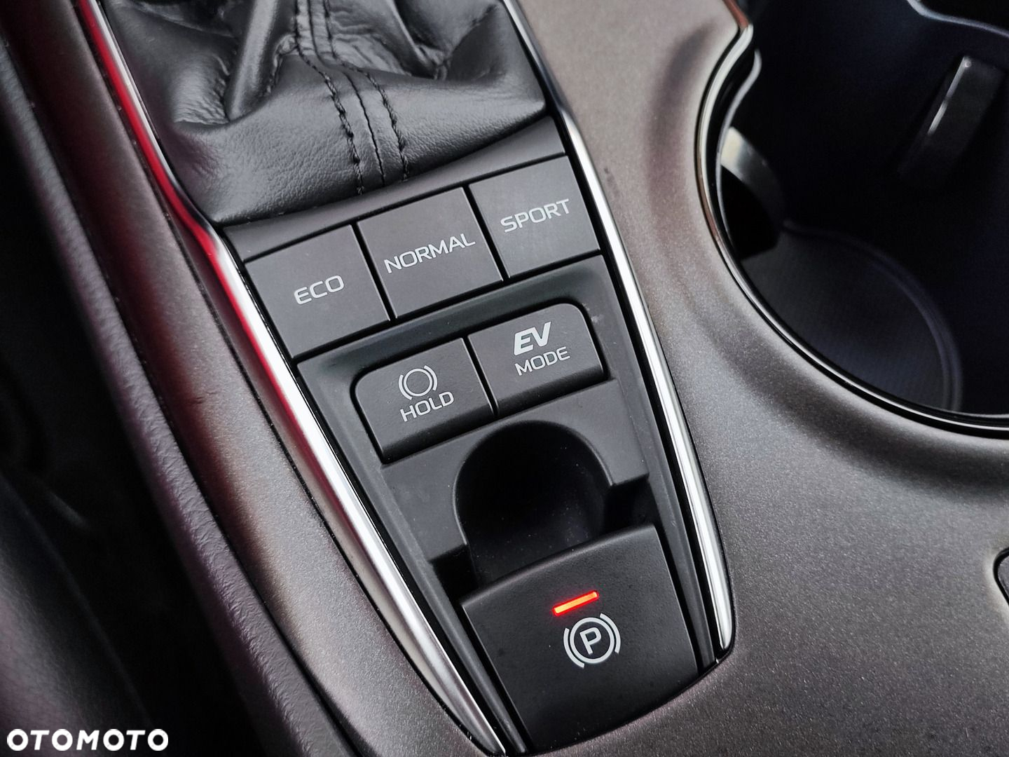 Toyota Camry - 21