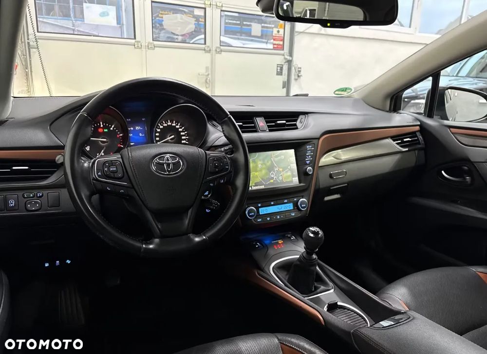 Toyota Avensis 2.0 D-4D Active Business - 9