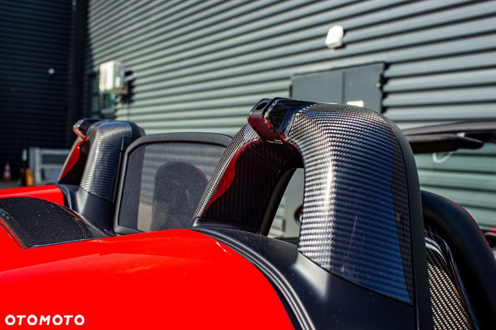 Porsche 718 Spyder - 22