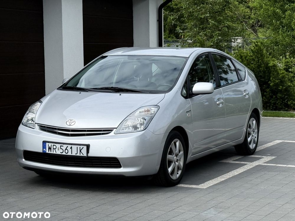Toyota Prius 1.5 VVT-i Sol - 1