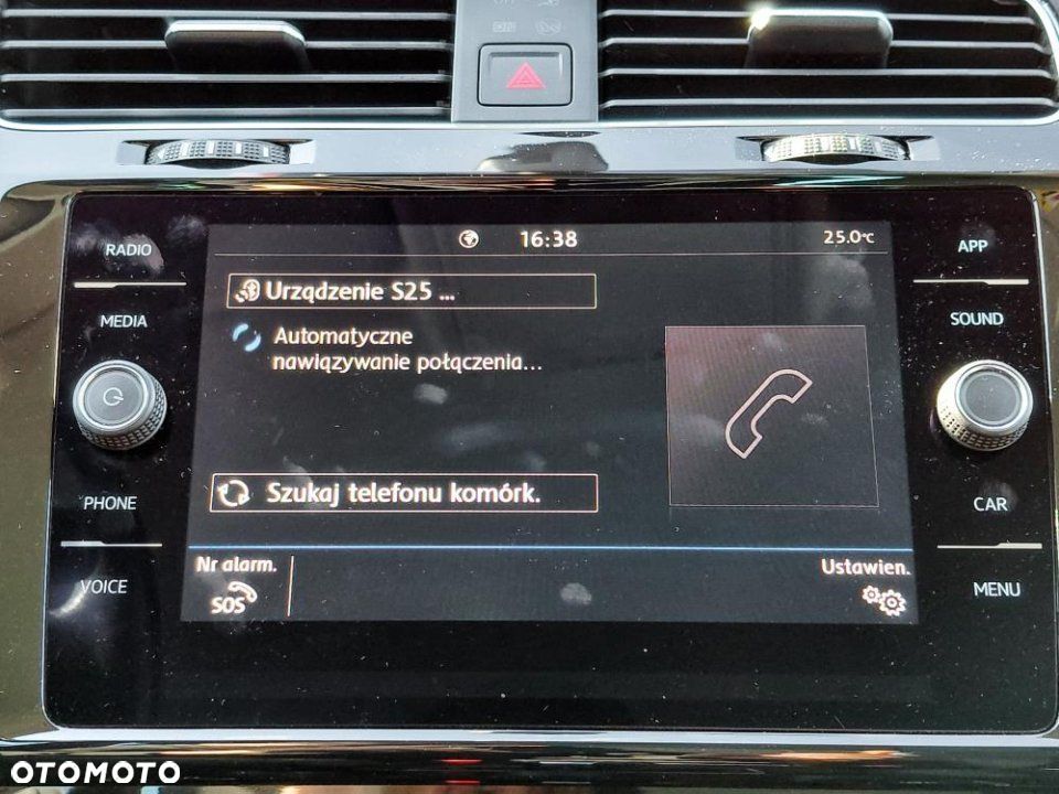 Volkswagen Golf - 26