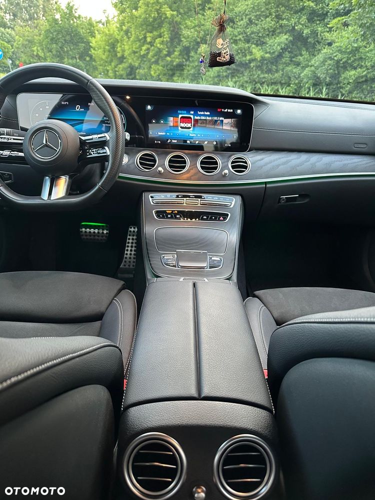Mercedes-Benz Klasa E 220 d 4-Matic AMG/Avantgarde - 8