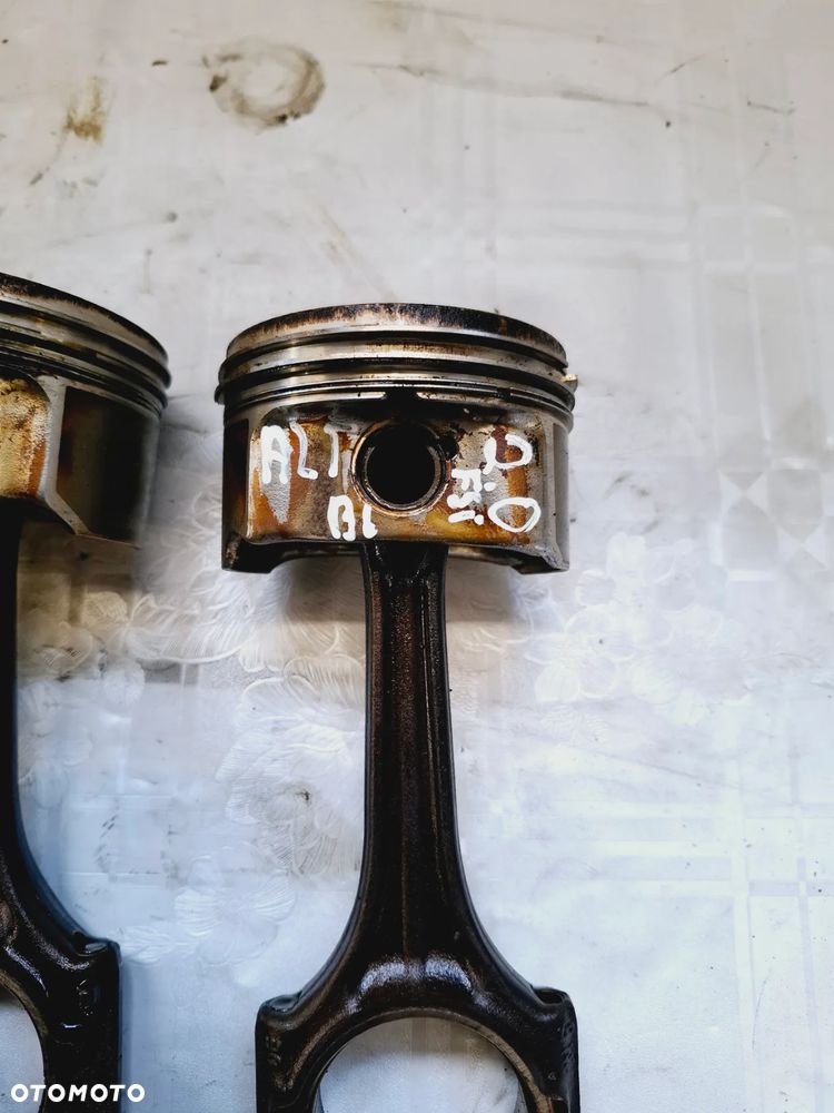 Tłok Korbowód Silnika 2.0 FSI 82L82 82,465 06BA Audi VW Seat Skoda - 2