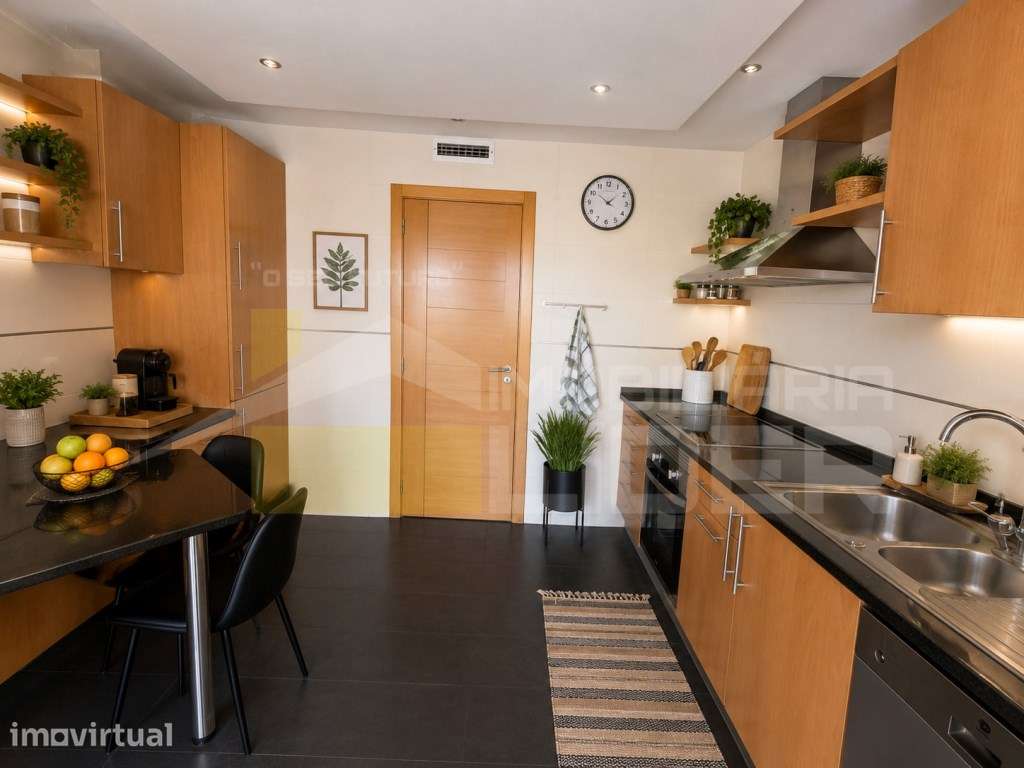 Apartamento T3 com Suíte, em Camarate, Lisboa. - Grande imagem: 4/19