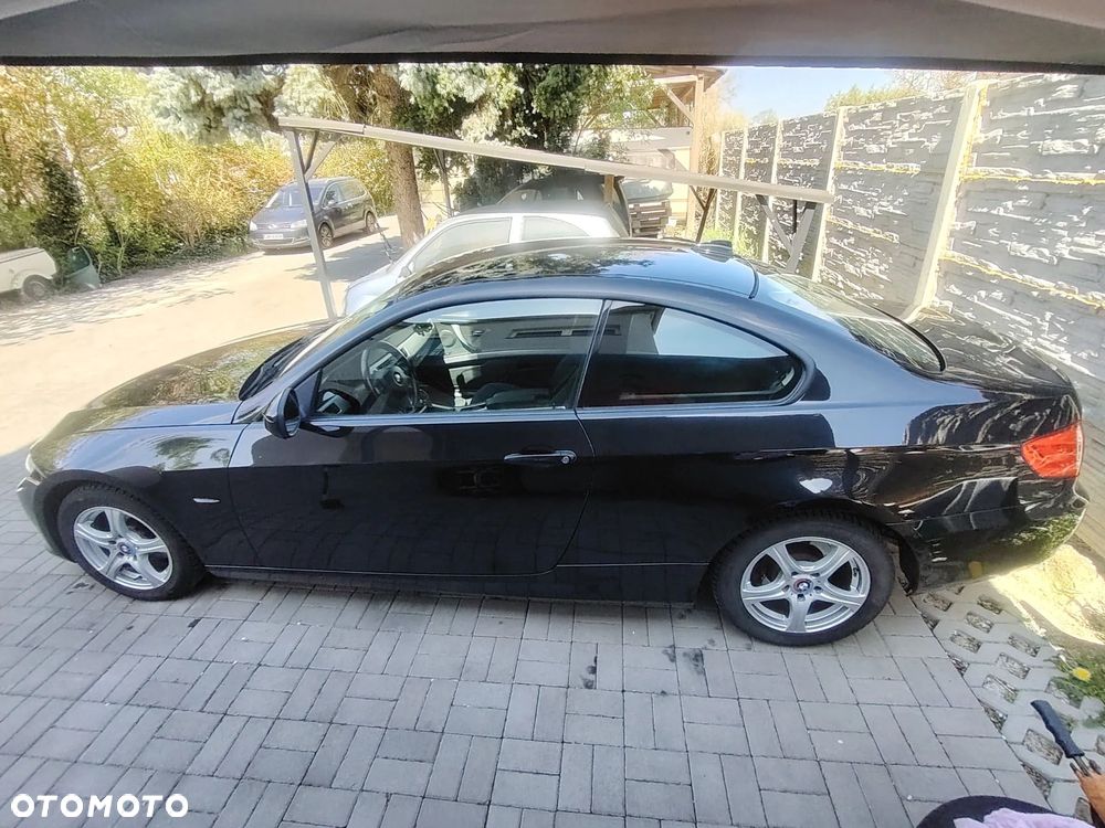 BMW Seria 3 320d xDrive M Sport Edition - 6