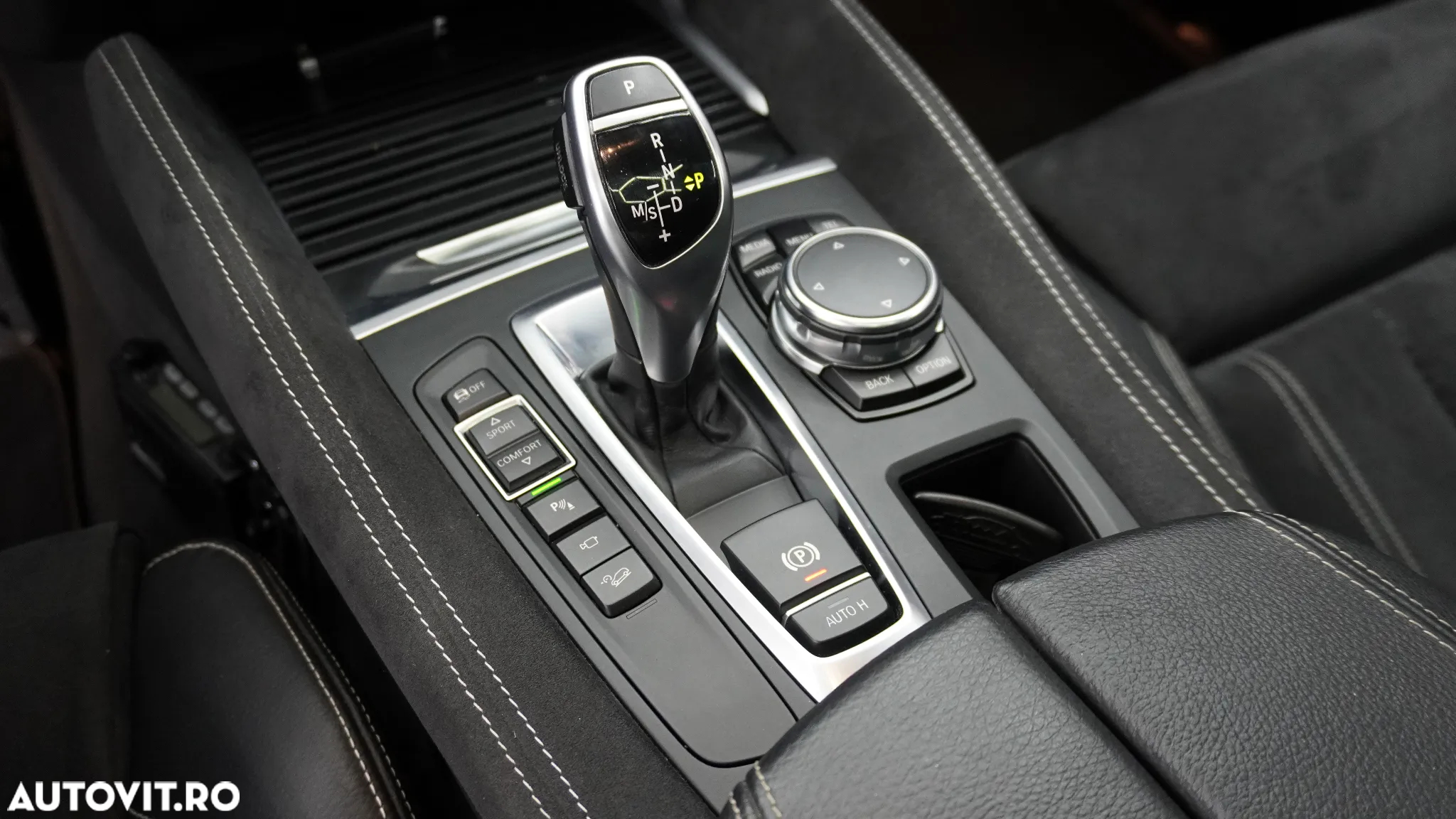 BMW X6 xDrive40d - 17