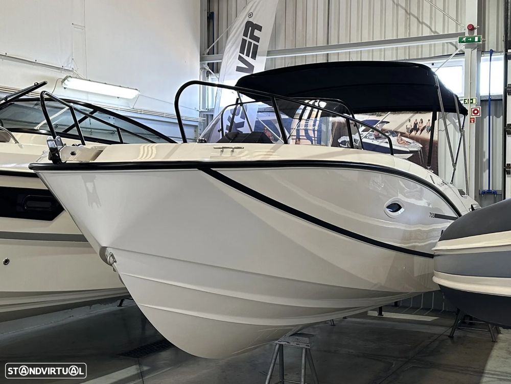 Quicksilver Activ 755 Sundeck - 38