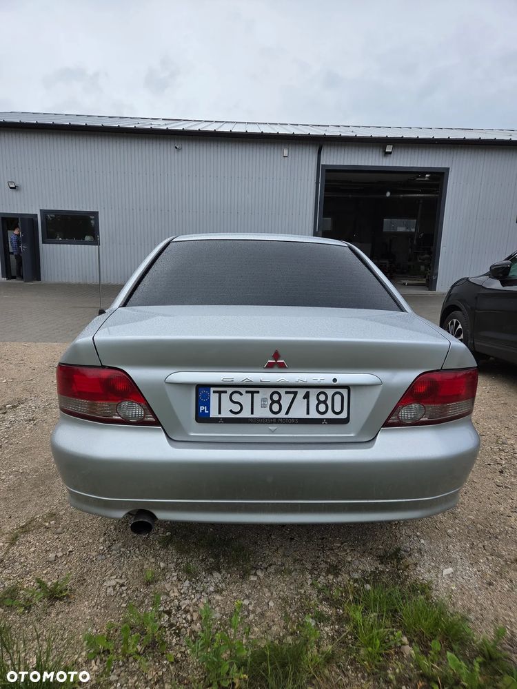 Mitsubishi Galant 2.0 Comfort - 2