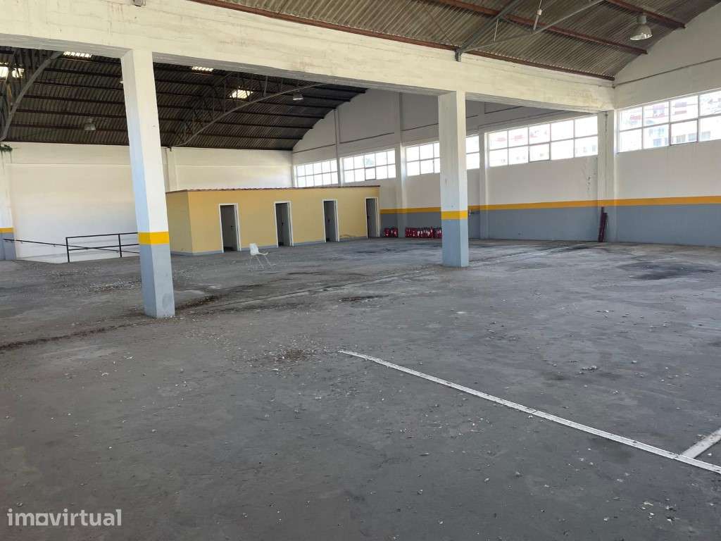 Armazém para arrendamento em Odivelas - Grande imagem: 2/8