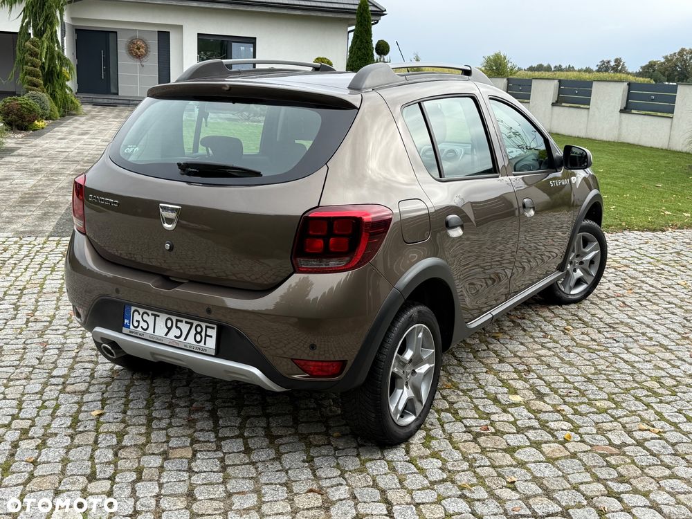 Dacia Sandero Stepway 0.9 TCe Laureate S&S EU6 - 6