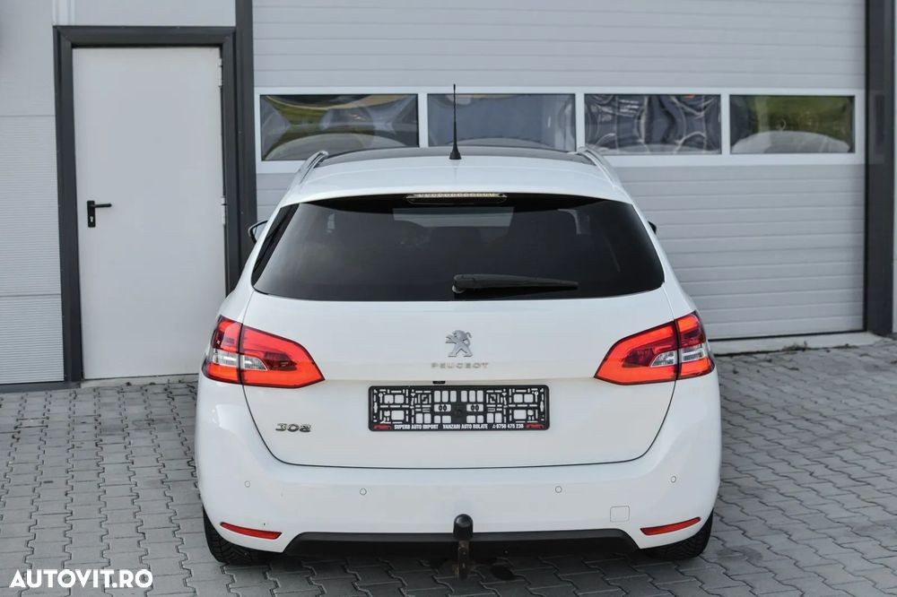 Peugeot 308 1.2 L PureTech Turbo S&S Allure Pack - 2