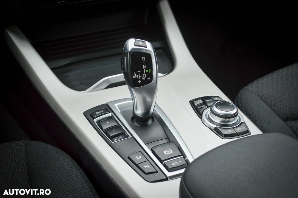 BMW X3 xDrive20d AT Advantage - 35